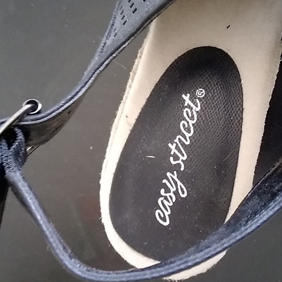 Open Toe Wedges - Picture 4 of 5